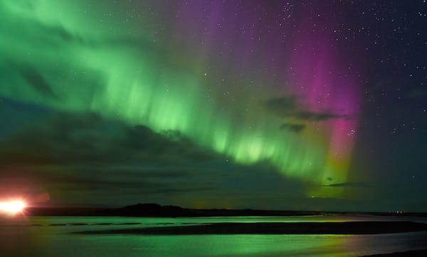 Capturing the Invisible: How AI and Smartphone Cameras Illuminate the Northern Lights